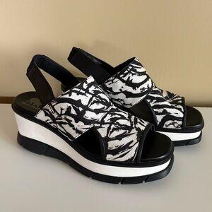 Sorel Women's Joanie III Slingback Wedge Sandal Size 8.5